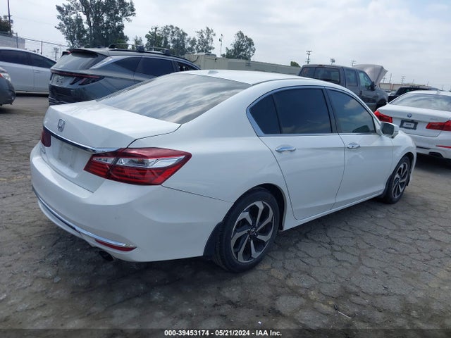 Honda ACCORD EX 2017 1HGCR2F72HA150864 Image 4