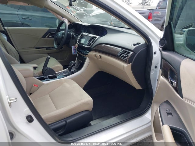 Honda ACCORD EX 2017 1HGCR2F72HA150864 Image 5