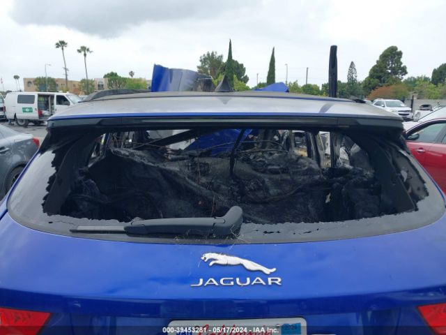 SADCJ2GX4JA289537 Jaguar F-pace 30t Premium