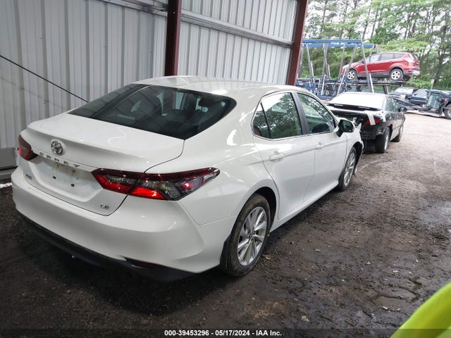 Toyota CAMRY LE 2024 4T1C11AK3RU878166 Image 4