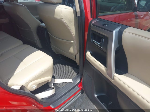 Toyota 4RUNNER SR5 2016 JTEZU5JRXG5141561 Image 8