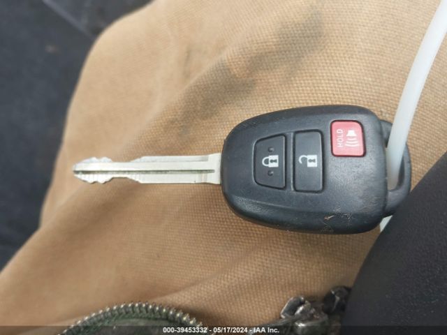 JTKKUPB48E1046093 Scion XD