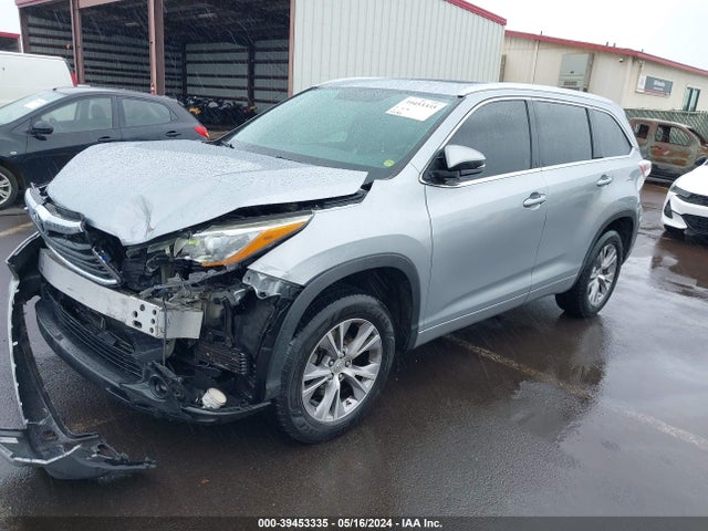 Toyota Highlander Xle V6 2015 5TDKKRFH2FS050179 Image 2