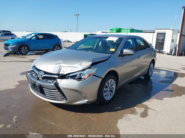 Toyota CAMRY LE 2015 4T4BF1FK7FR509222 Image 2