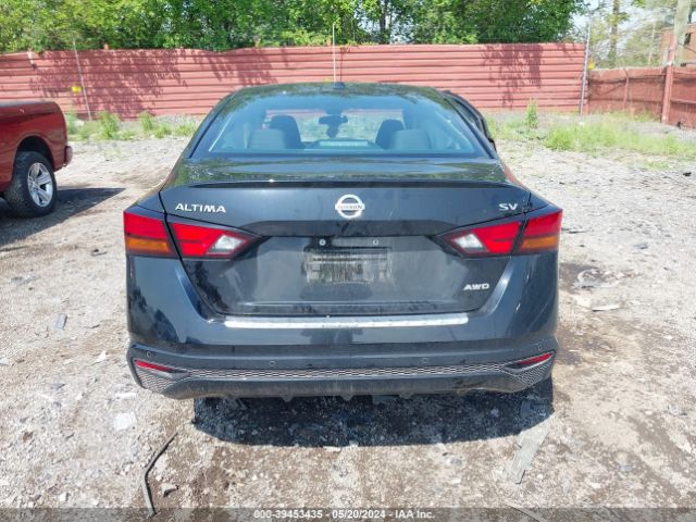 1N4BL4DW1NN381010 Nissan Altima Sv Intelligent Awd