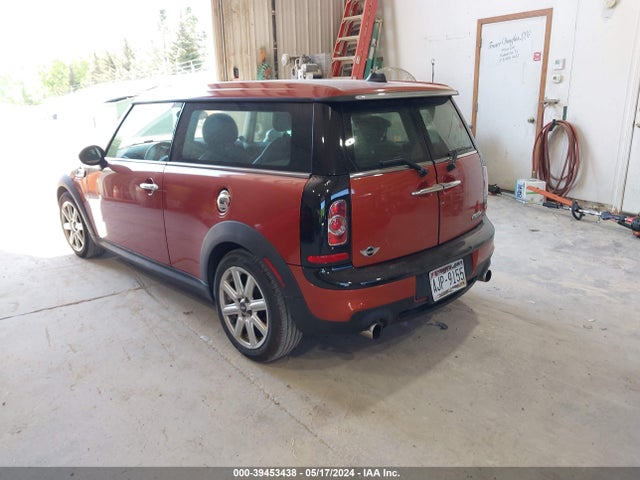 2013 MINI CLUBMAN WMWZG3C58DTY33171 Photo 2