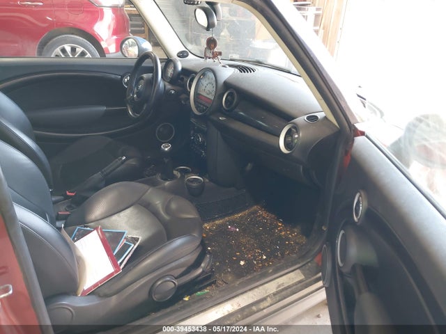 2013 MINI CLUBMAN WMWZG3C58DTY33171 Photo 4