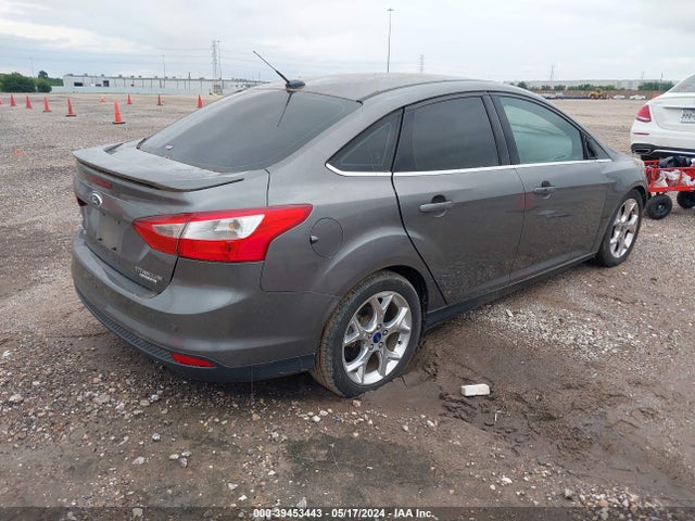 Ford Focus Titanium 2014 1FADP3J23EL430115 Image 4