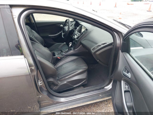 Ford Focus Titanium 2014 1FADP3J23EL430115 Image 5