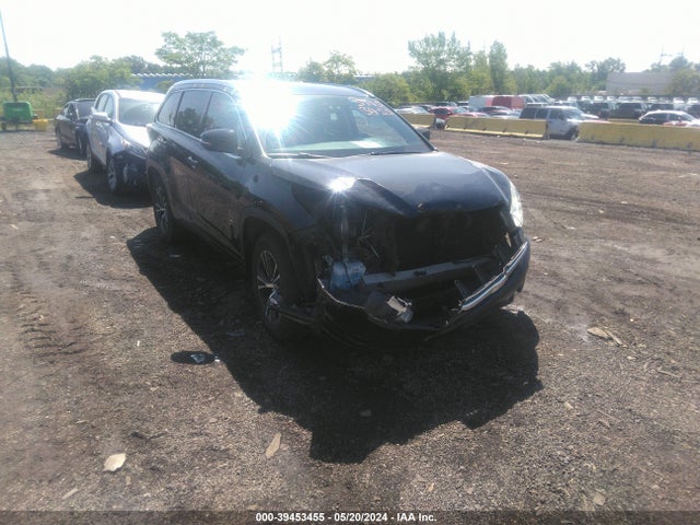 Toyota Highlander Xle V6 2016 5TDJKRFH3GS247617 main image