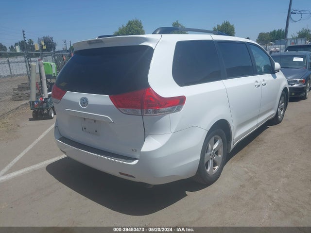 Toyota Sienna Le V6 8 Passenger 2014 5TDKK3DC5ES481294 Image 4