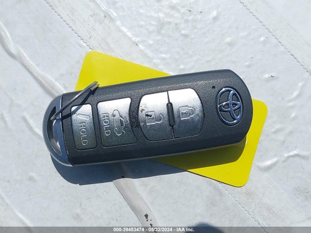 Toyota YARIS LE 2019 3MYDLBYV0KY503591 Image 11