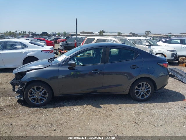 Toyota YARIS LE 2019 3MYDLBYV0KY503591 Image 15