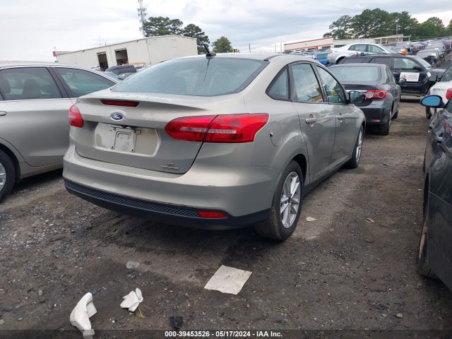 Ford FOCUS SE 2015 1FADP3F23FL213223 Image 4