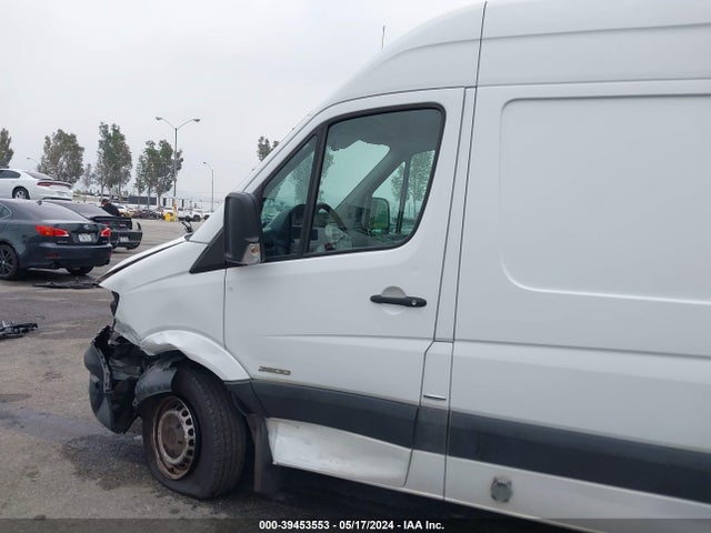 WD3PE8CCXF5994246 Mercedes-Benz Sprinter 2500 High Roof
