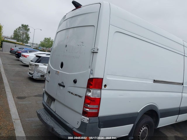 WD3PE8CCXF5994246 Mercedes-Benz Sprinter 2500 High Roof