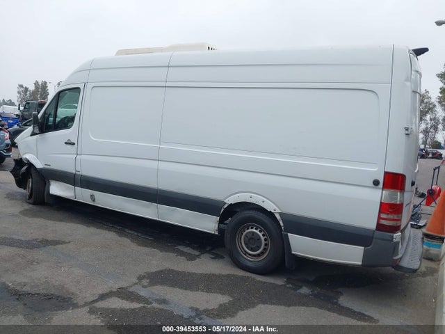 WD3PE8CCXF5994246 Mercedes-Benz Sprinter 2500 High Roof