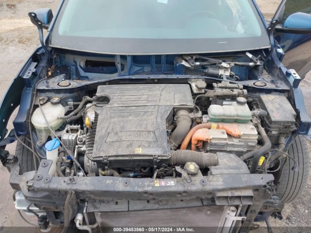 KNDCB3LC4J5155945 KIA NIRO LX