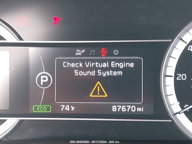KNDCB3LC4J5155945 KIA NIRO LX