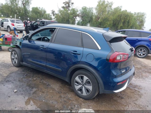 KNDCB3LC4J5155945 KIA NIRO LX