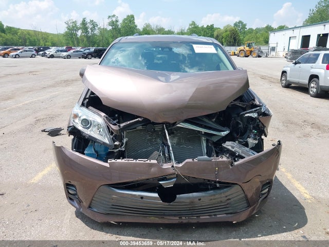 Toyota SIENNA XLE 2020 5TDYZ3DC1LS038904 Image 13