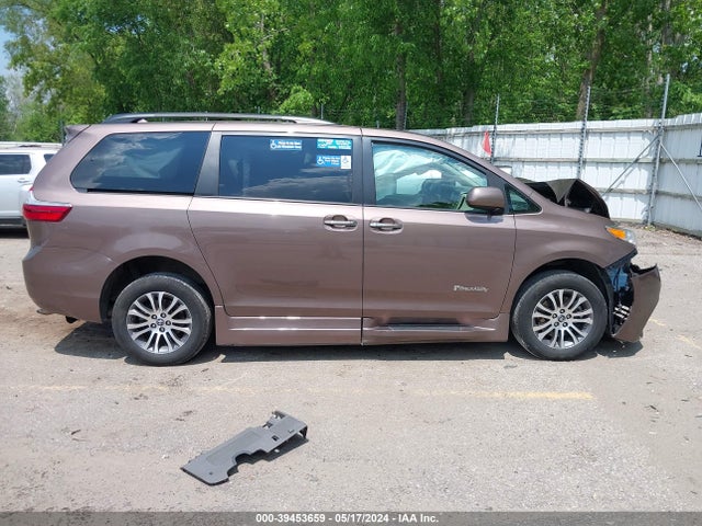 Toyota SIENNA XLE 2020 5TDYZ3DC1LS038904 Image 14