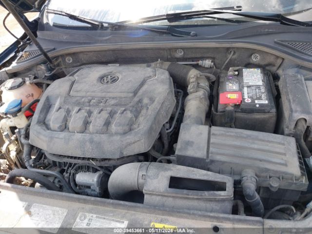 1VWLA7A37KC009742 Volkswagen Passat 2.0t Wolfsburg Edition