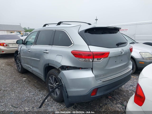 Toyota Highlander Xle 2017 5TDJZRFH6HS371491 Image 3