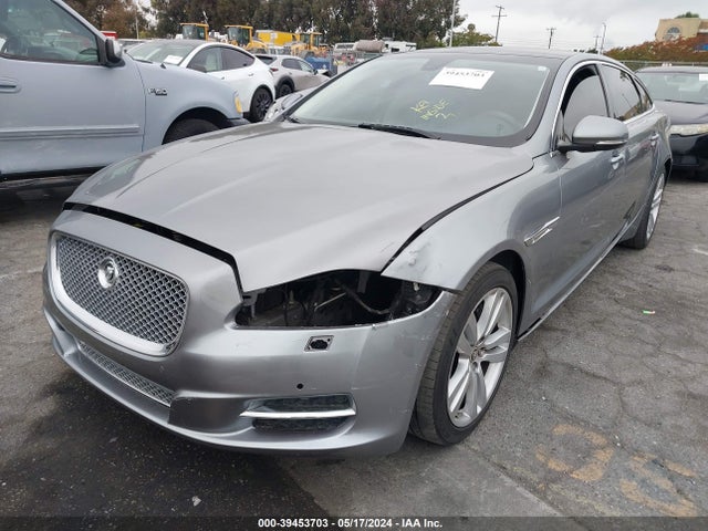 2011 JAGUAR XJ SAJWA2GB0BLV04741 Photo 1