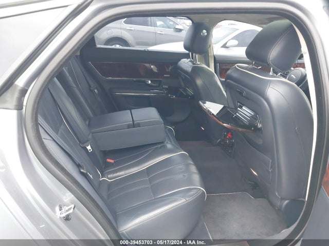 2011 JAGUAR XJ SAJWA2GB0BLV04741 Photo 7