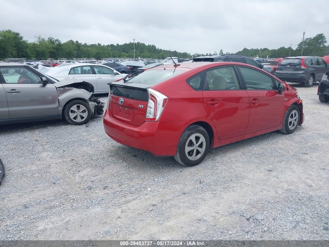 Toyota Prius Three 2015 JTDKN3DU6F0462290 Image 4