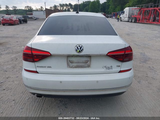 1VWCT7A34HC071473 Volkswagen Passat 1.8t Sel Premium