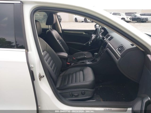 1VWCT7A34HC071473 Volkswagen Passat 1.8t Sel Premium