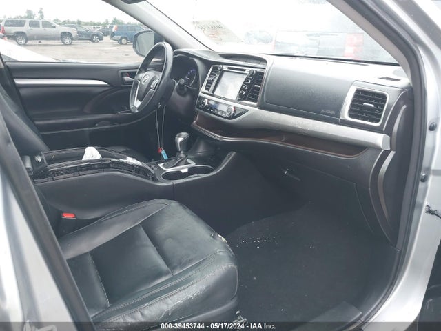 Toyota Highlander Xle V6 2016 5TDKKRFH4GS502456 Image 5