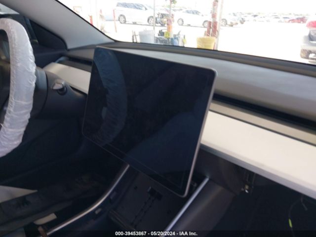 5YJ3E1EB0JF097167 Tesla Model 3 Long Range/performance