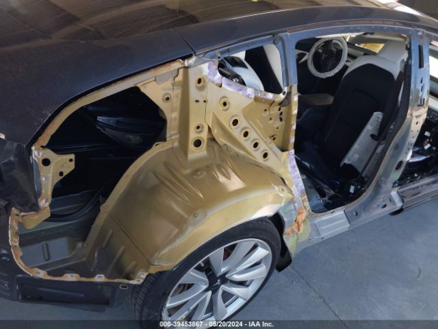 5YJ3E1EB0JF097167 Tesla Model 3 Long Range/performance