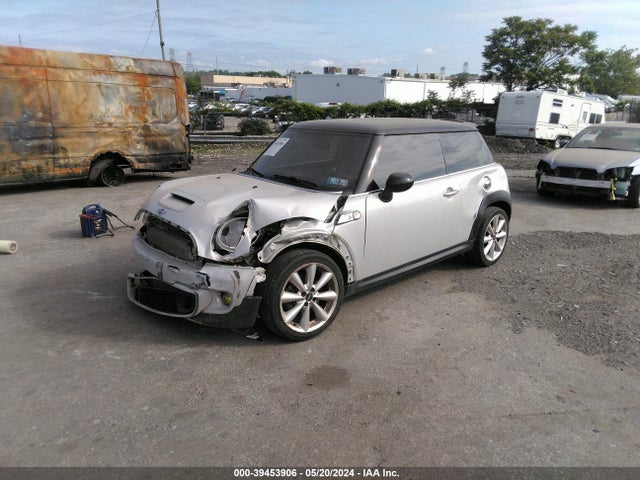 2011 MINI COOPER S WMWSV3C52BTY23904 Photo 1