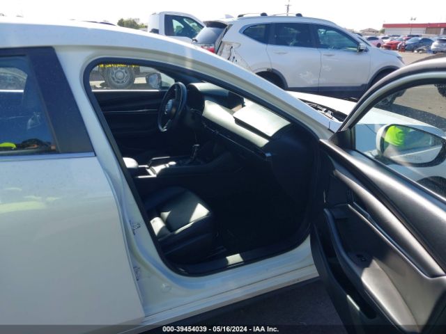 JM1BPAKL6M1336995 Mazda Mazda3 Select