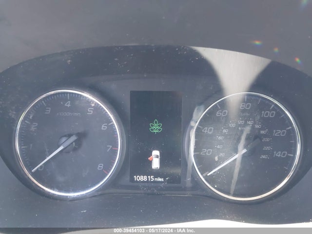 JA4AD3A39JZ055489 Mitsubishi Outlander Se