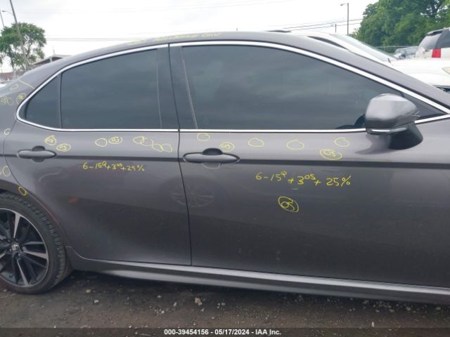 4T1B61HK8JU044644 Toyota CAMRY XSE