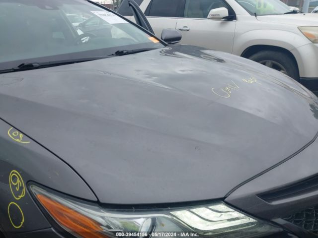 4T1B61HK8JU044644 Toyota CAMRY XSE