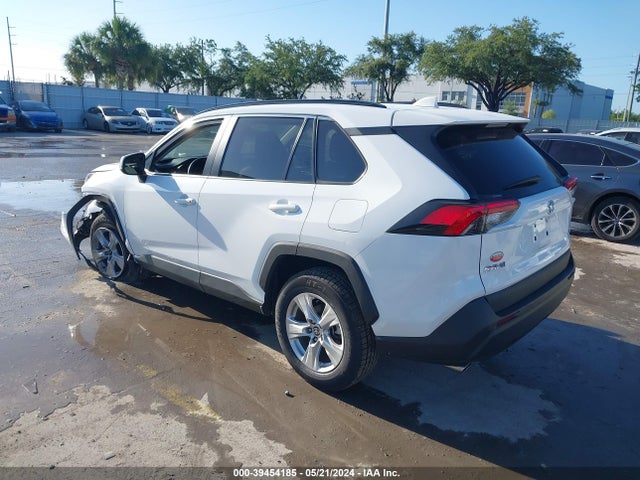Toyota Rav4 Xle 2021 2T3W1RFV9MC157463 Image 3