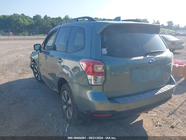 Subaru Forester 2.5i Premium 2017 JF2SJAEC3HH578901 Image 3