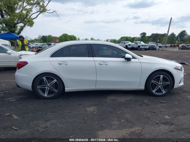 WDD3G4FB8KW000682 Mercedes-Benz A 220 4matic