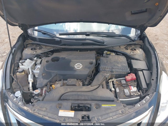 Nissan Altima 2.5 S 2015 1N4AL3AP2FN321449 Image 10