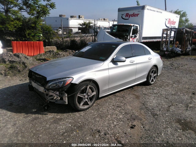 55SWF6GB8FU021268 Mercedes-Benz C 400 4matic