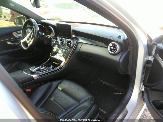 55SWF6GB8FU021268 Mercedes-Benz C 400 4matic