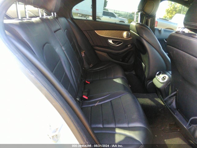 55SWF6GB8FU021268 Mercedes-Benz C 400 4matic