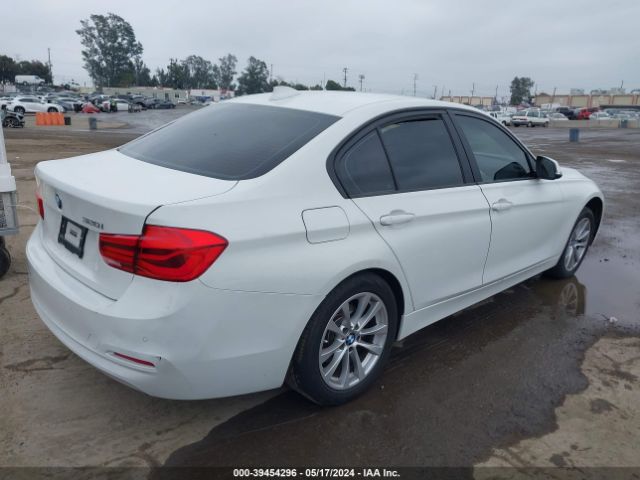 WBA8E1G38HNU16920 BMW 320i