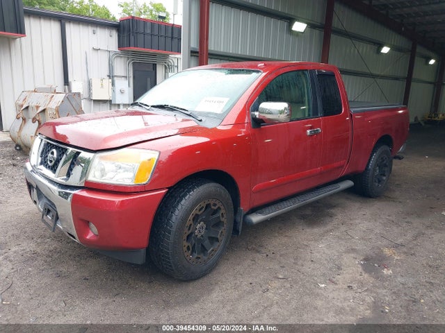Nissan TITAN SV 2014 1N6AA0CA4EN520229 Image 2